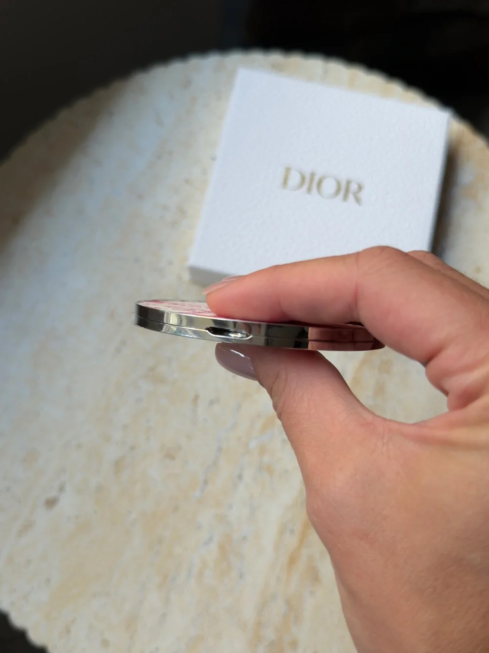 Other compact mirror